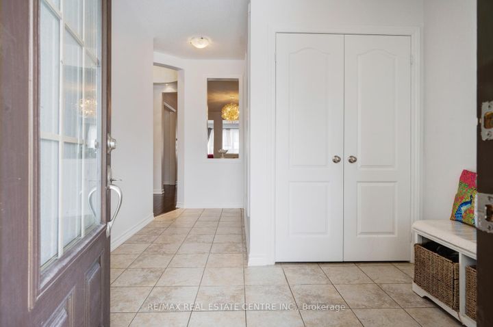 Photo 4 at 19 Mediterranean Crescent, Bram West, Brampton