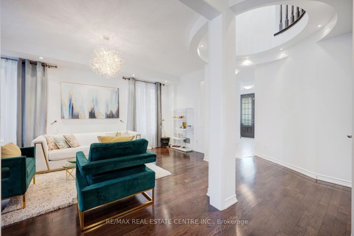 Photo 8 at 19 Mediterranean Crescent, Bram West, Brampton