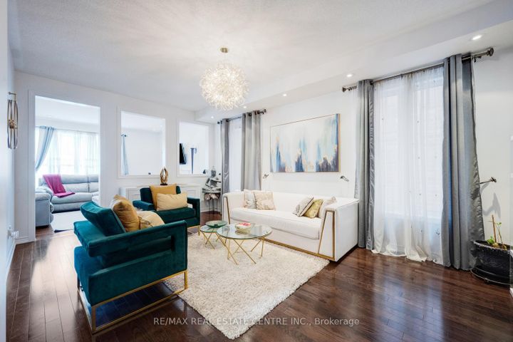 Photo 9 at 19 Mediterranean Crescent, Bram West, Brampton