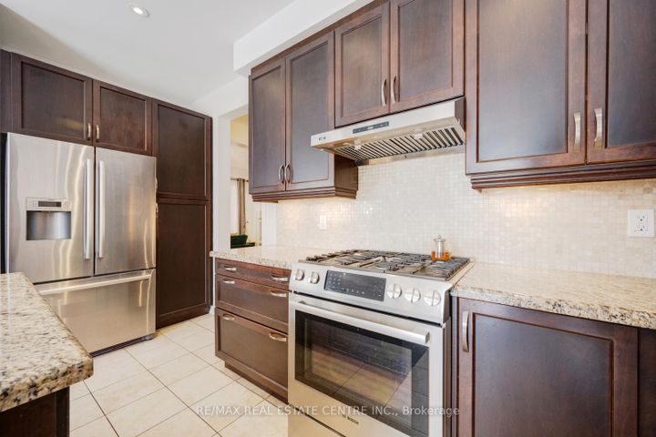 Photo 19 at 19 Mediterranean Crescent, Bram West, Brampton