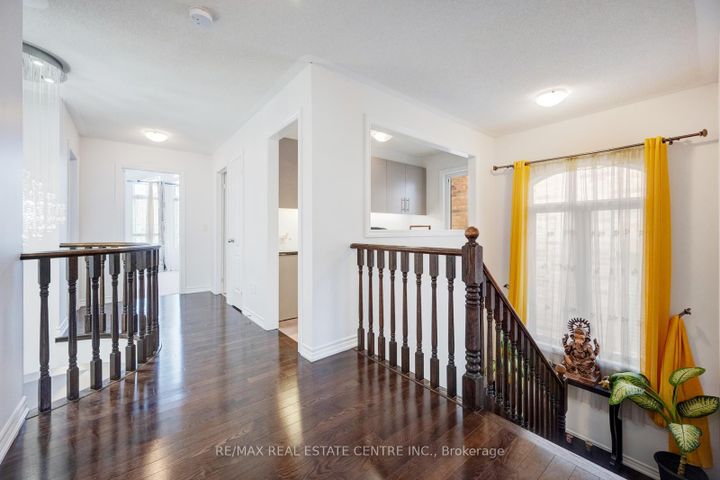 Photo 25 at 19 Mediterranean Crescent, Bram West, Brampton