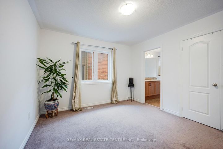 Photo 34 at 19 Mediterranean Crescent, Bram West, Brampton