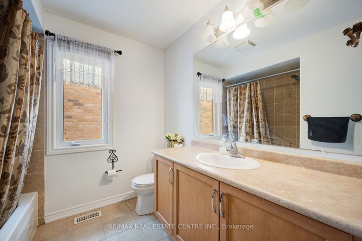 Photo 39 at 19 Mediterranean Crescent, Bram West, Brampton