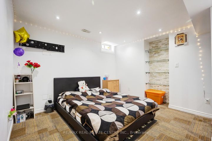 Photo 46 at 19 Mediterranean Crescent, Bram West, Brampton