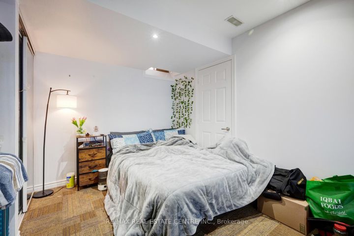 Photo 47 at 19 Mediterranean Crescent, Bram West, Brampton