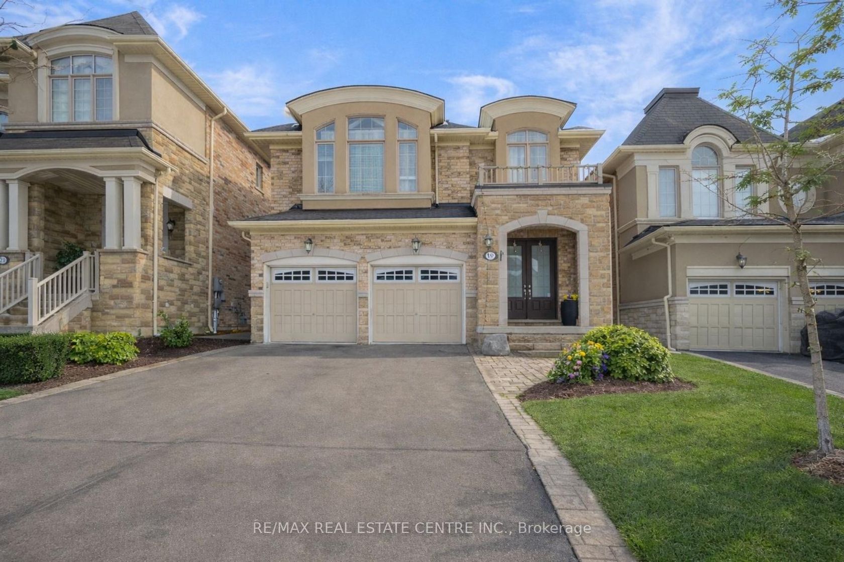 19 Mediterranean Crescent, Bram West, Brampton 2