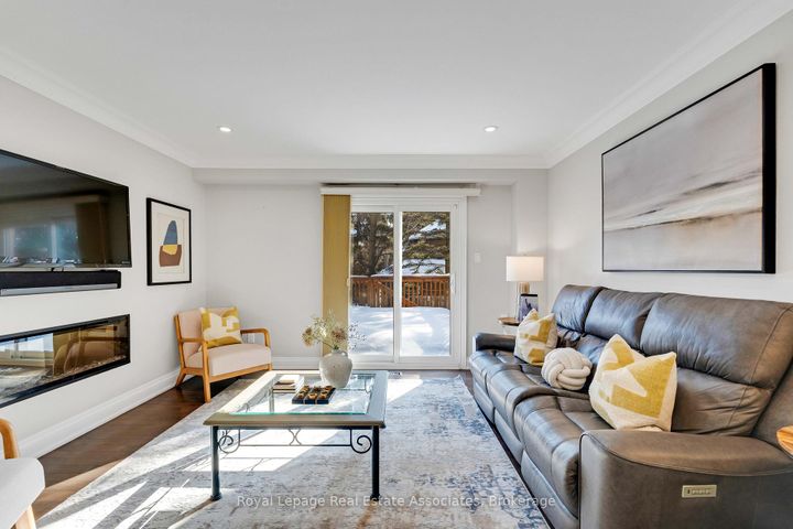 Photo 2 at 14 - 1905 Broad Hollow Gate, Erin Mills, Mississauga