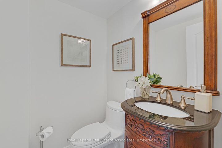 Photo 10 at 14 - 1905 Broad Hollow Gate, Erin Mills, Mississauga