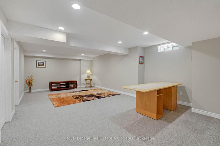 Photo 19 at 14 - 1905 Broad Hollow Gate, Erin Mills, Mississauga