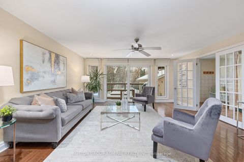 Photo 2 at 110 Wood Lane, Mill Pond, Richmond Hill