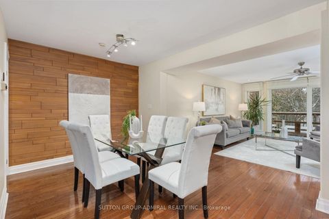 Photo 8 at 110 Wood Lane, Mill Pond, Richmond Hill