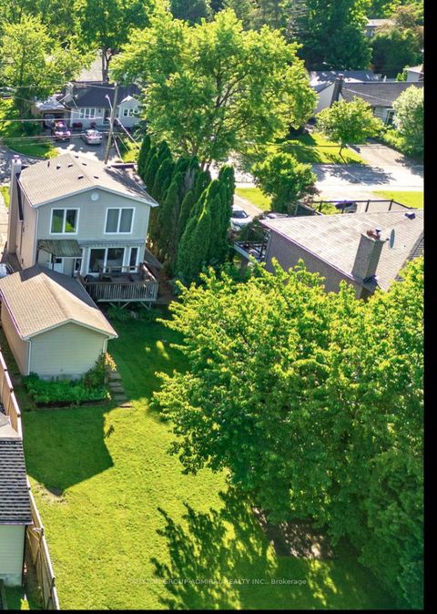 Photo 17 at 110 Wood Lane, Mill Pond, Richmond Hill