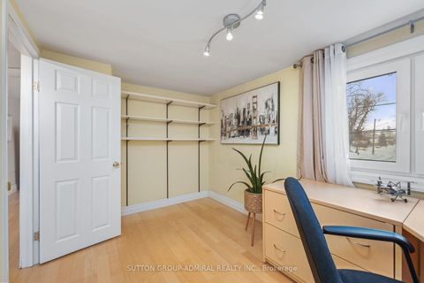 Photo 27 at 110 Wood Lane, Mill Pond, Richmond Hill