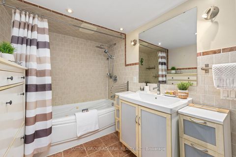 Photo 30 at 110 Wood Lane, Mill Pond, Richmond Hill