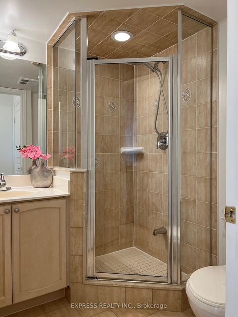 Photo 5 at 1024 - 15 NorthTown Way, Willowdale West, Toronto