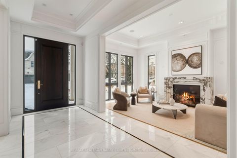 Photo 2 at 106 Yorkminster Road, Windfields, Toronto