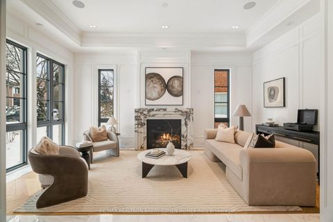 Photo 3 at 106 Yorkminster Road, Windfields, Toronto