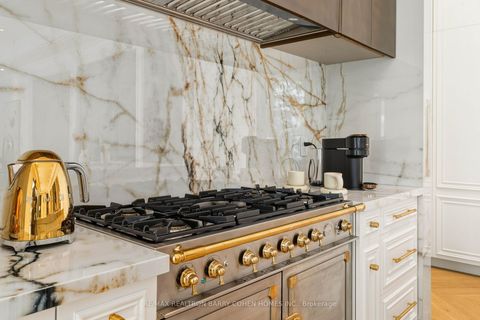 Photo 9 at 106 Yorkminster Road, Windfields, Toronto