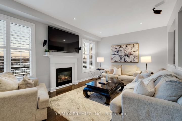 Photo 5 at 196 Aishford Road, Bradford, Bradford West Gwillimbury