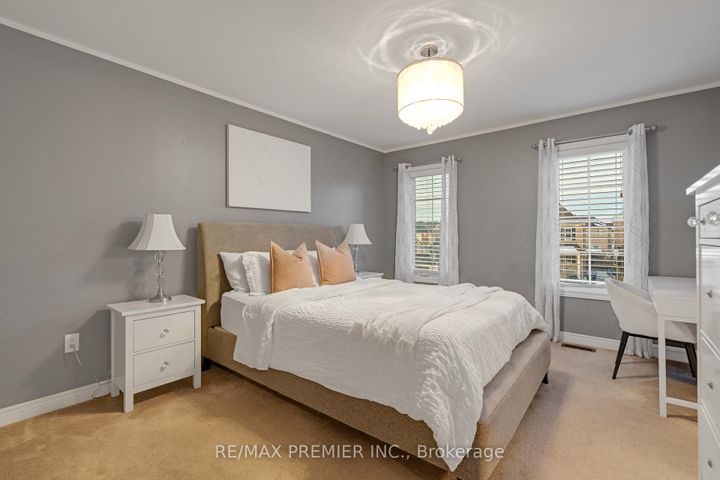 Photo 29 at 196 Aishford Road, Bradford, Bradford West Gwillimbury