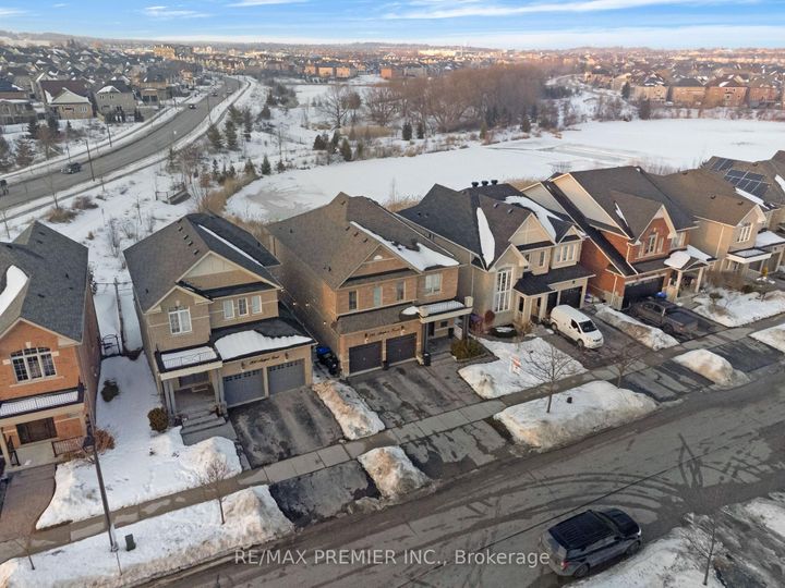 Photo 44 at 196 Aishford Road, Bradford, Bradford West Gwillimbury