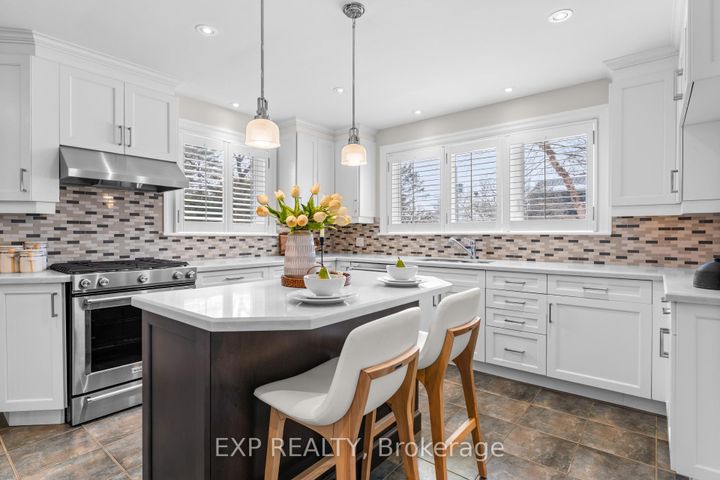 Photo 14 at 753 Kingsway Drive, LaSalle, Burlington