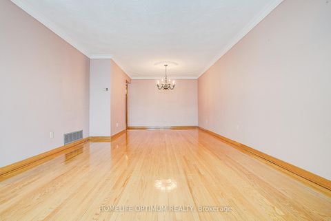 Photo 5 at 58 Hazelnut Crescent N, Pleasant View, Toronto