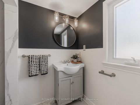 Photo 22 at 405 Pharmacy Avenue, Birchmount, Toronto