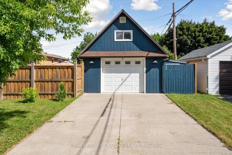 Photo 31 at 405 Pharmacy Avenue, Birchmount, Toronto