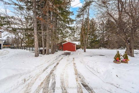 Photo 4 at 100 Westwood Lane, South Richvale, Richmond Hill