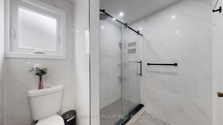 Photo 26 at 20 Camberley Crescent, Brampton North, Brampton