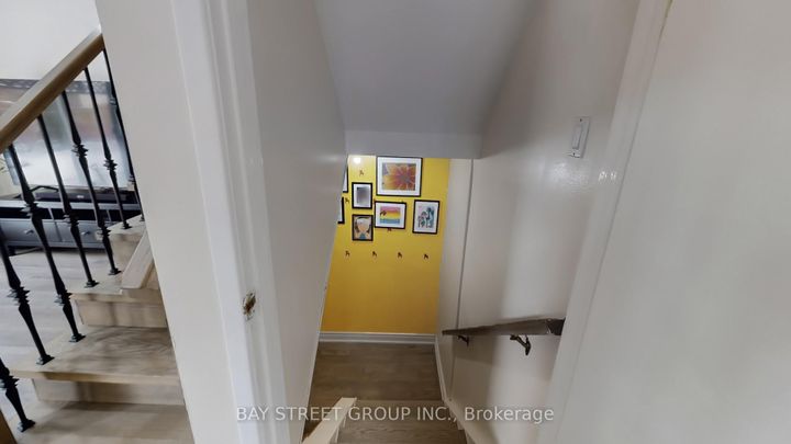 Photo 27 at 20 Camberley Crescent, Brampton North, Brampton