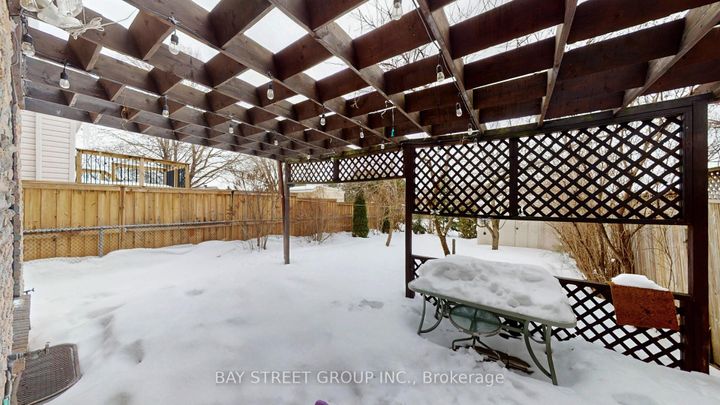 Photo 34 at 20 Camberley Crescent, Brampton North, Brampton