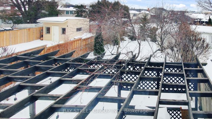 Photo 35 at 20 Camberley Crescent, Brampton North, Brampton