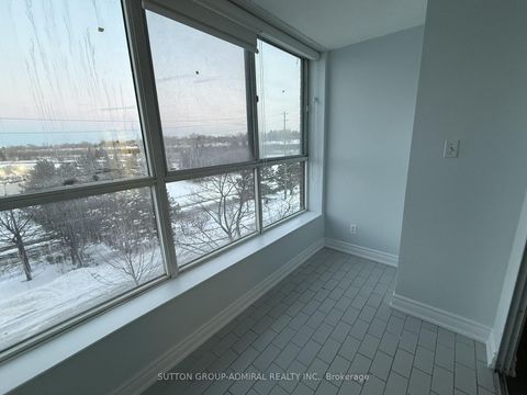 Photo 4 at 511 - 330 McCowan Road, Eglinton East, Toronto