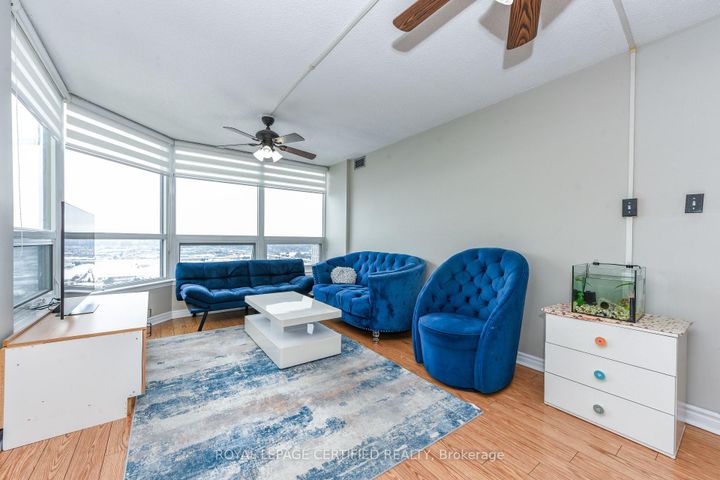 Photo 4 at 2807 - 8 Lisa Street, Queen Street Corridor, Brampton