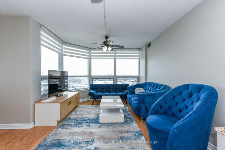 Photo 5 at 2807 - 8 Lisa Street, Queen Street Corridor, Brampton