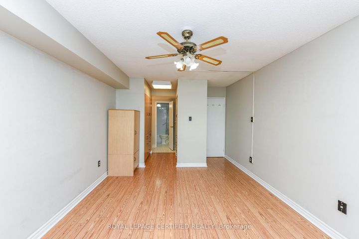 Photo 18 at 2807 - 8 Lisa Street, Queen Street Corridor, Brampton