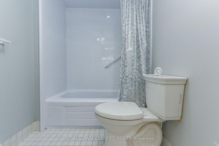 Photo 20 at 2807 - 8 Lisa Street, Queen Street Corridor, Brampton