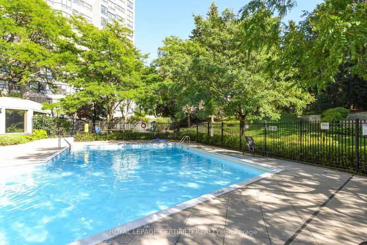 Photo 36 at 2807 - 8 Lisa Street, Queen Street Corridor, Brampton