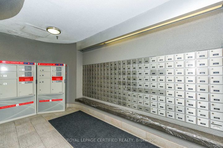 Photo 44 at 2807 - 8 Lisa Street, Queen Street Corridor, Brampton