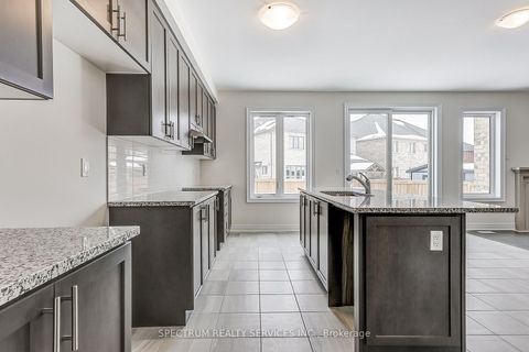 Photo 10 at 27 ROGERSON Street E, Newcastle, Clarington