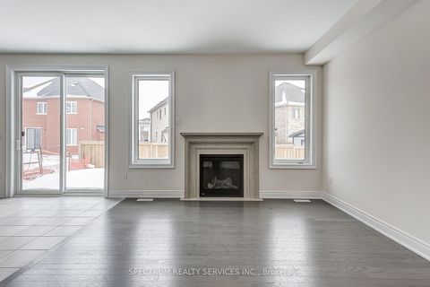 Photo 19 at 27 ROGERSON Street E, Newcastle, Clarington