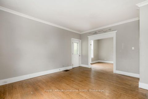 Photo 20 at 37 Ross Street, Sunnidale, Barrie