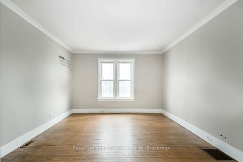 Photo 21 at 37 Ross Street, Sunnidale, Barrie