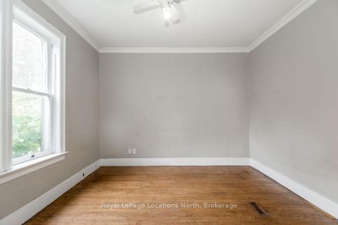 Photo 22 at 37 Ross Street, Sunnidale, Barrie