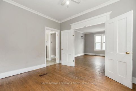 Photo 24 at 37 Ross Street, Sunnidale, Barrie