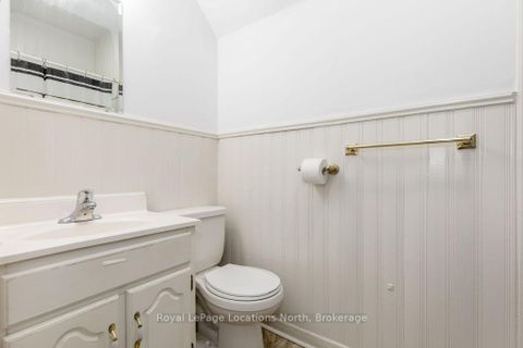 Photo 26 at 37 Ross Street, Sunnidale, Barrie