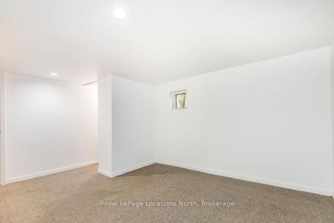 Photo 33 at 37 Ross Street, Sunnidale, Barrie