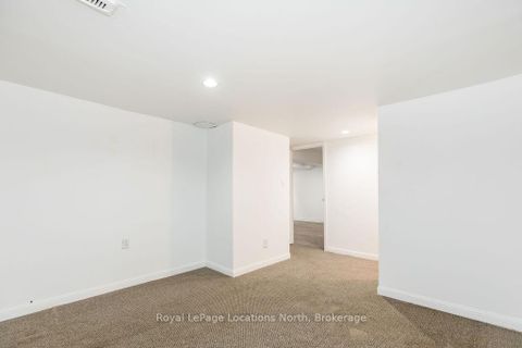 Photo 34 at 37 Ross Street, Sunnidale, Barrie